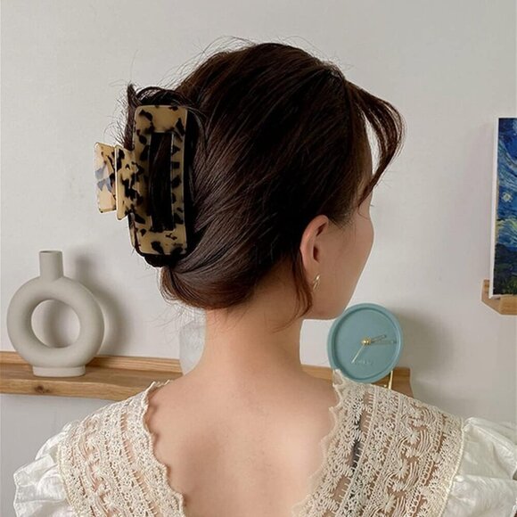 Large Tortoise Shell Hair Claw Clip 4.1 Inch Cellulose Acetate for Thick Hair